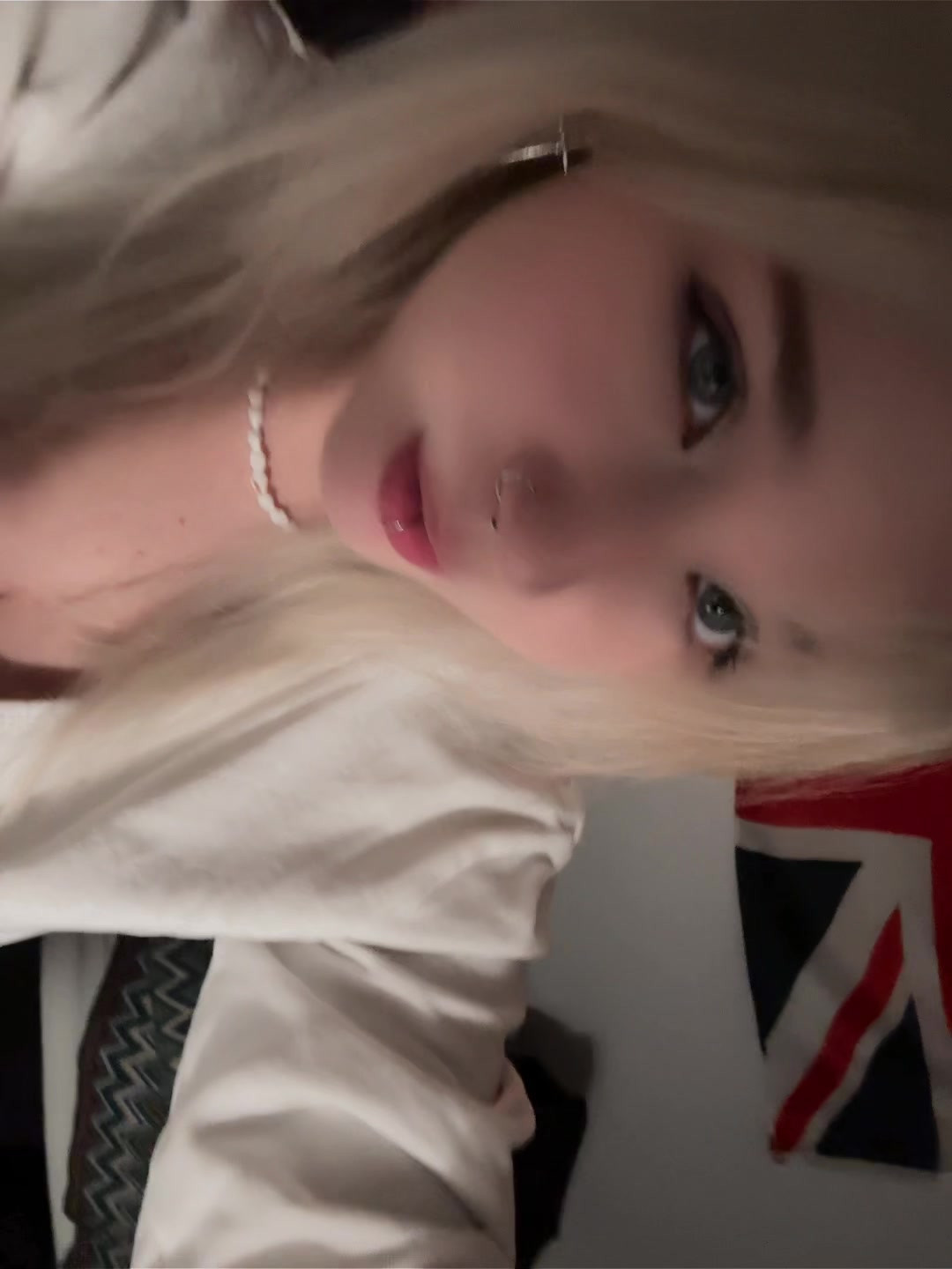 @aweiloria