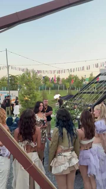 @Ülker Sakızcı