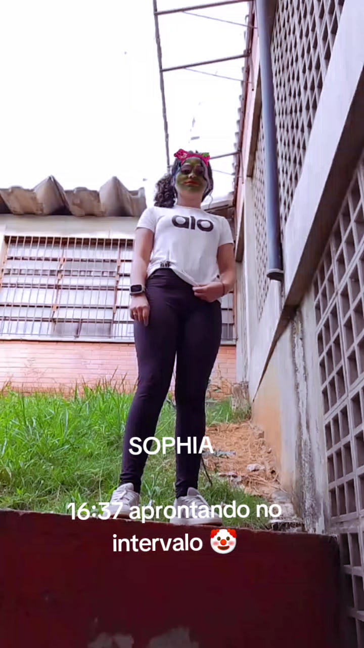 @oqA_soPHIa_táfaZENdo