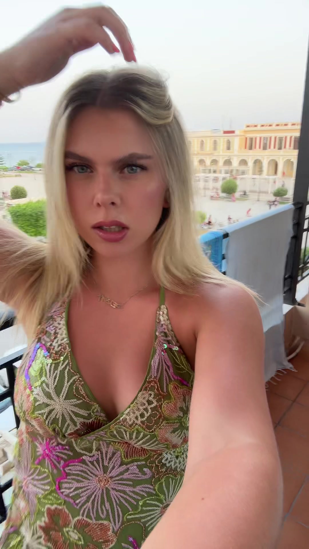 @elena