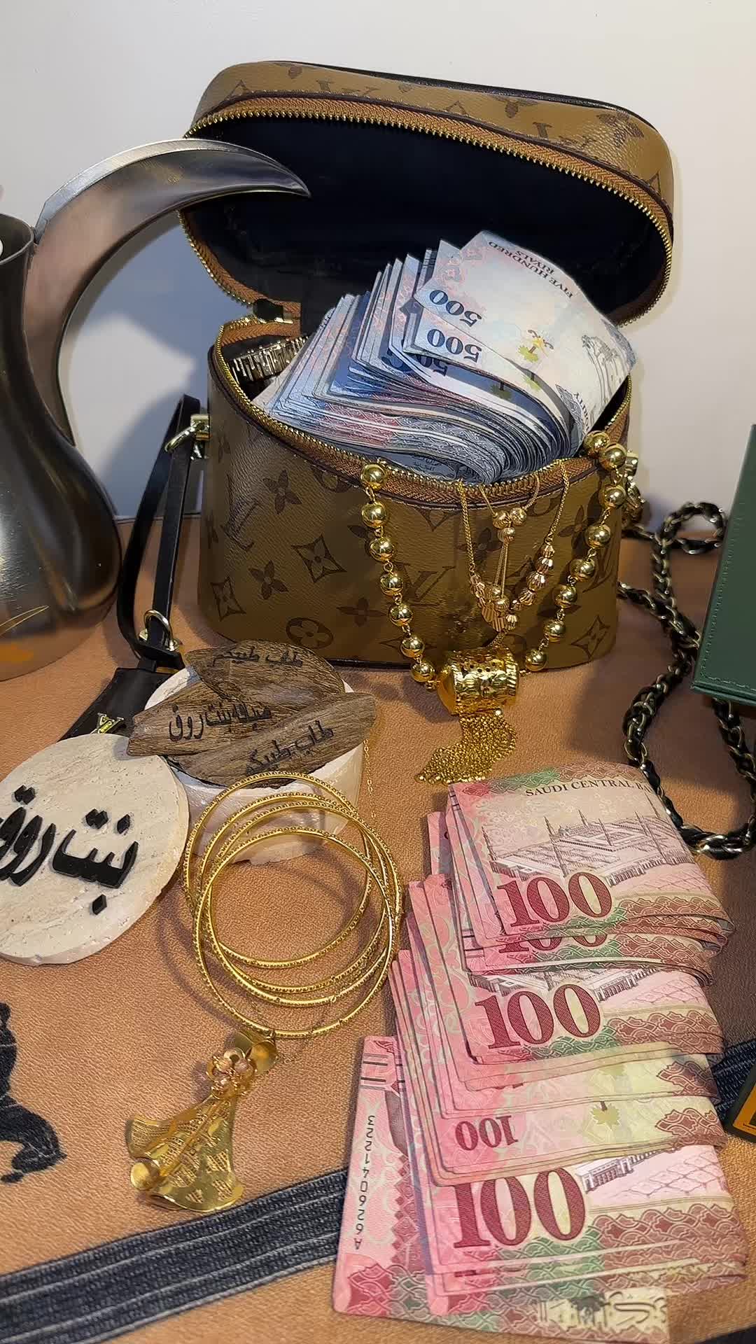 @سلطانه الروقـي