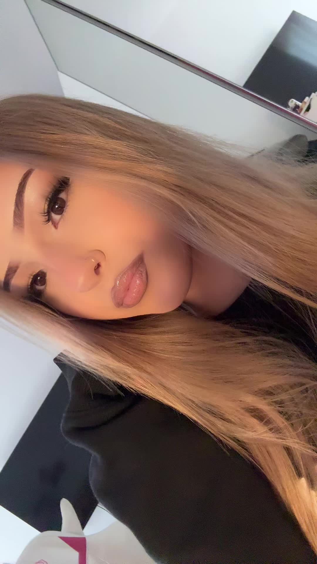 @iknowaboutyoursecret