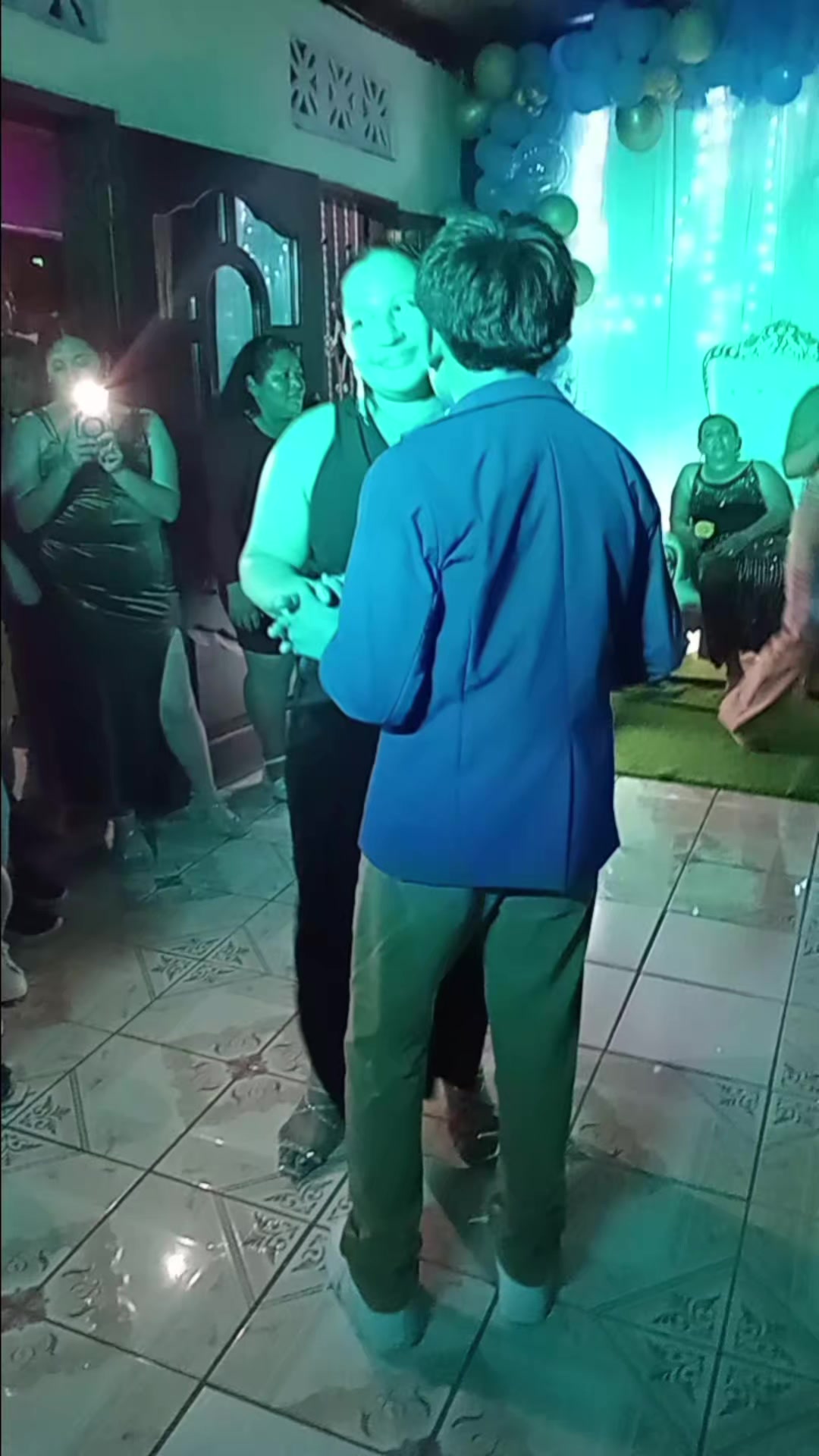 @Angela Diaz