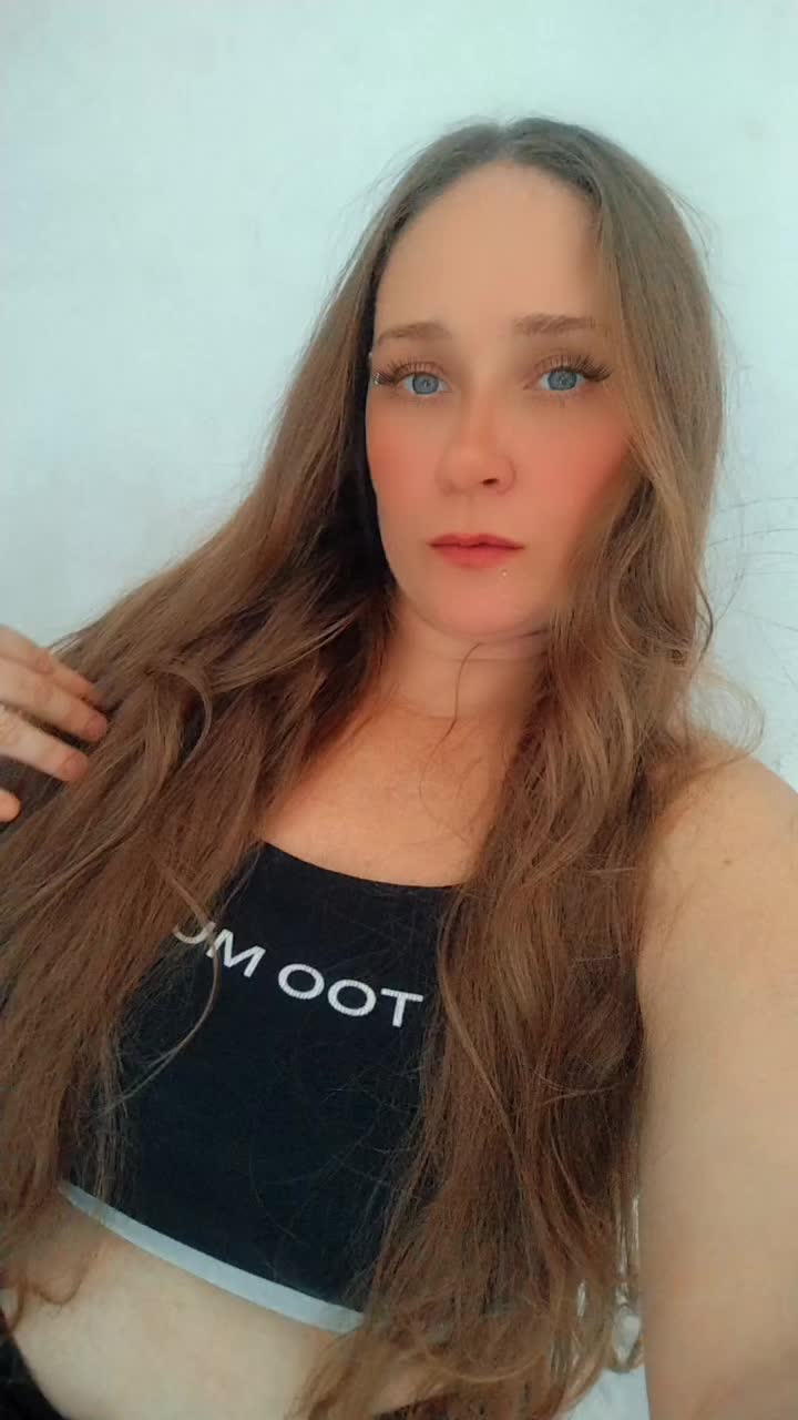 @Loraah 🍁