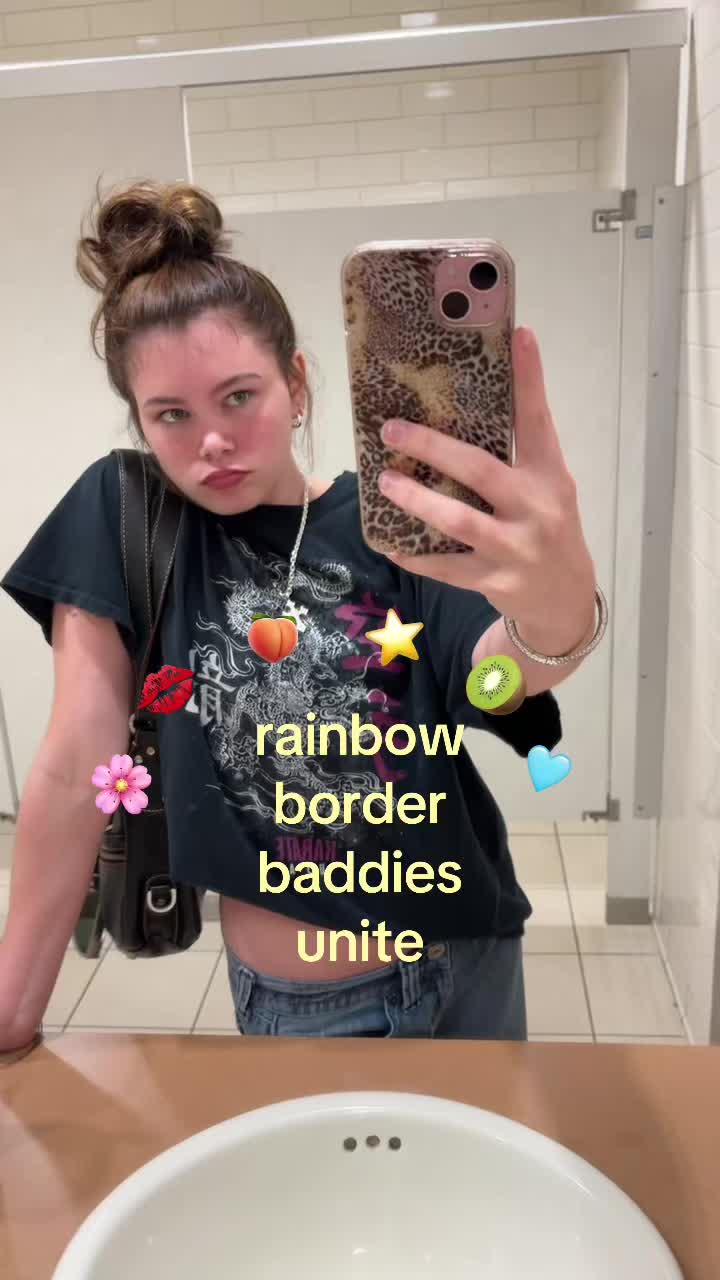 @carly