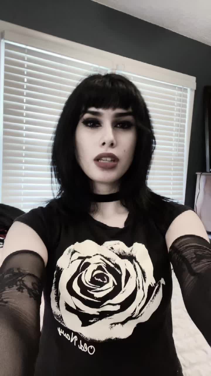 @Maria🦇