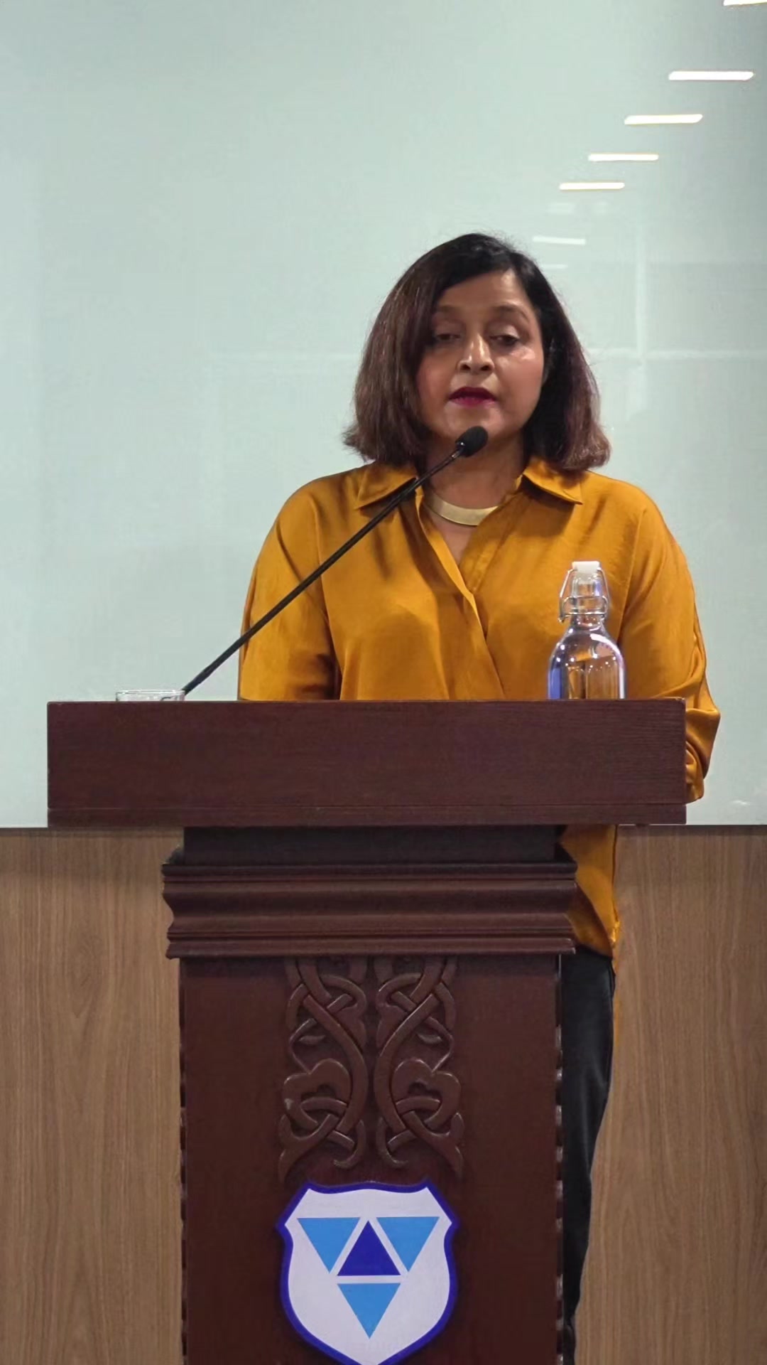 @Dunya Maumoon