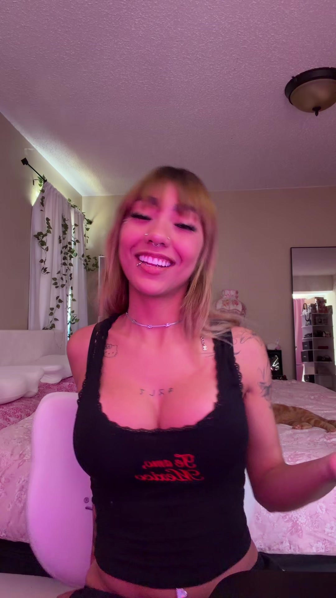 @Angietowers