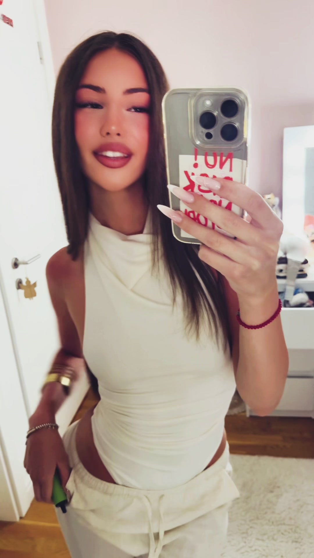 @теодора