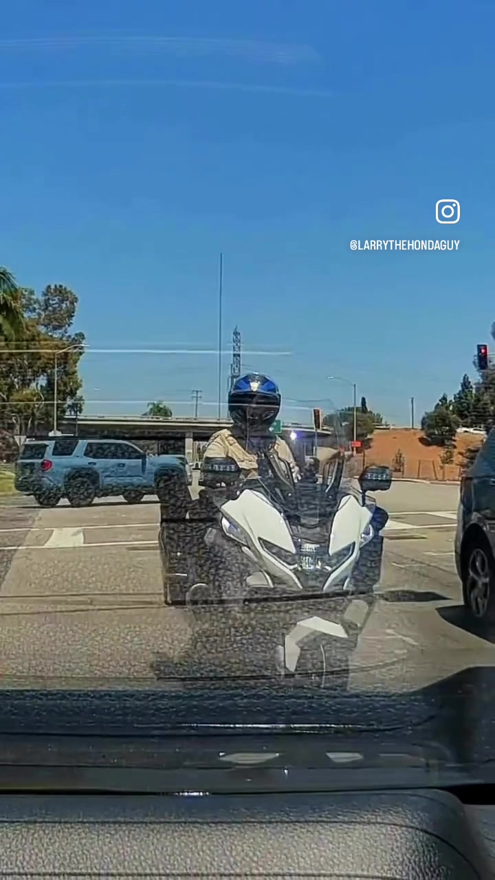 @larrythehelpfulhondaguy