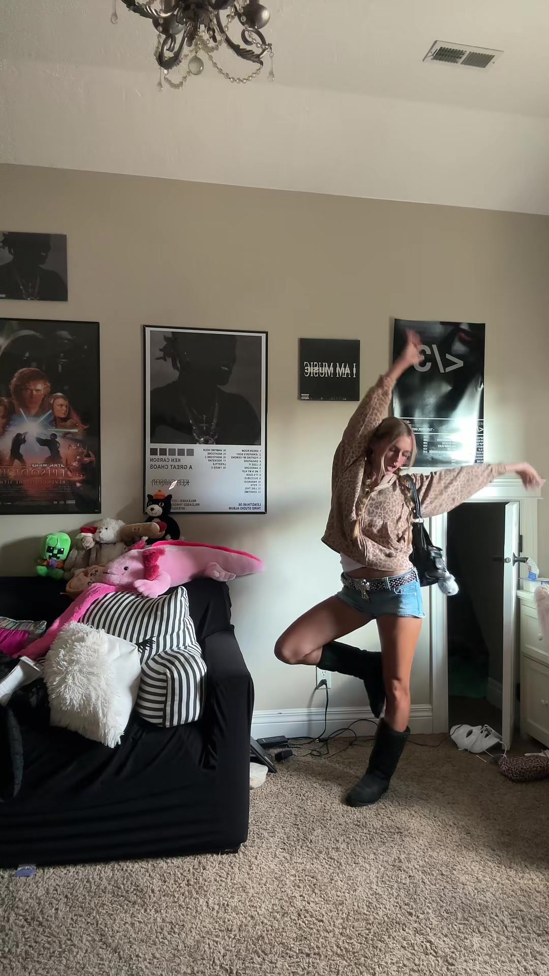 @.carleygardenhour