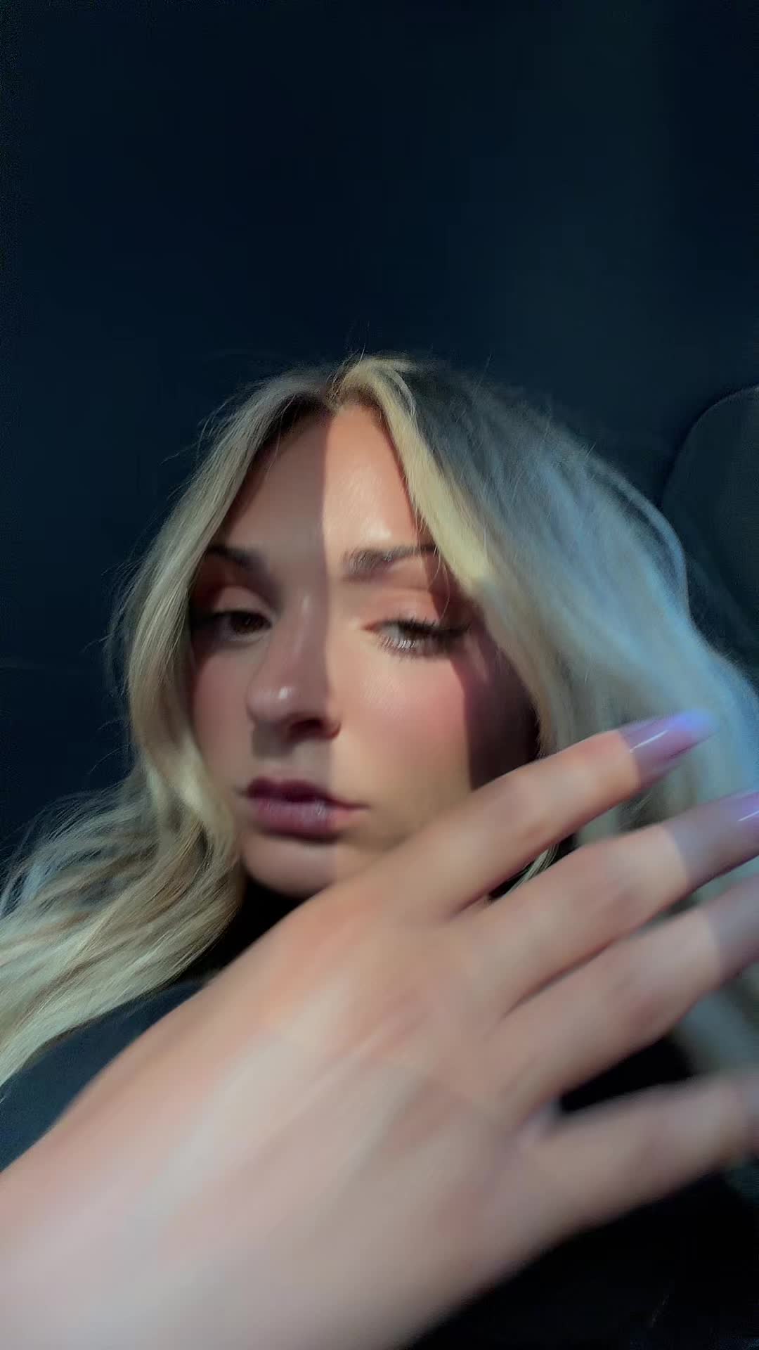 @Hennybacon