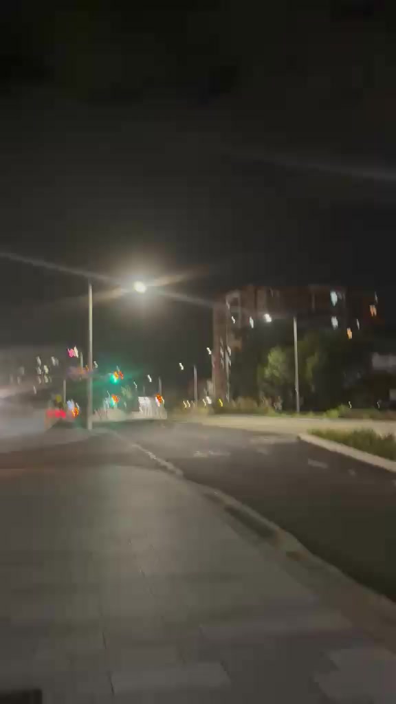 @ek ajanabi