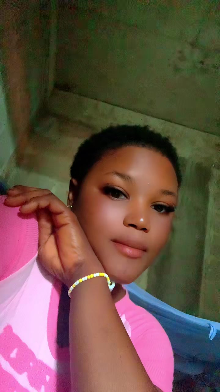 @Anikeade💕💕🥹