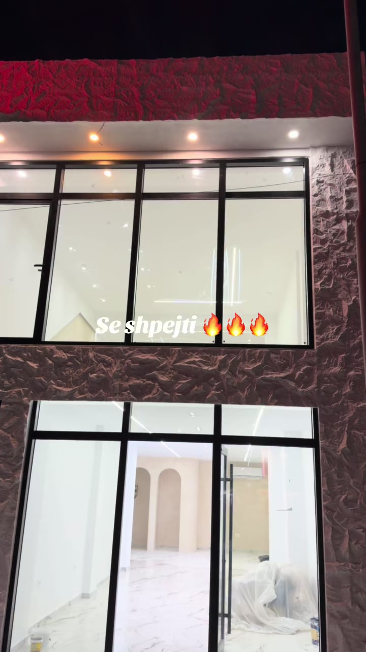 @Fustanemeqera_besa_xheni