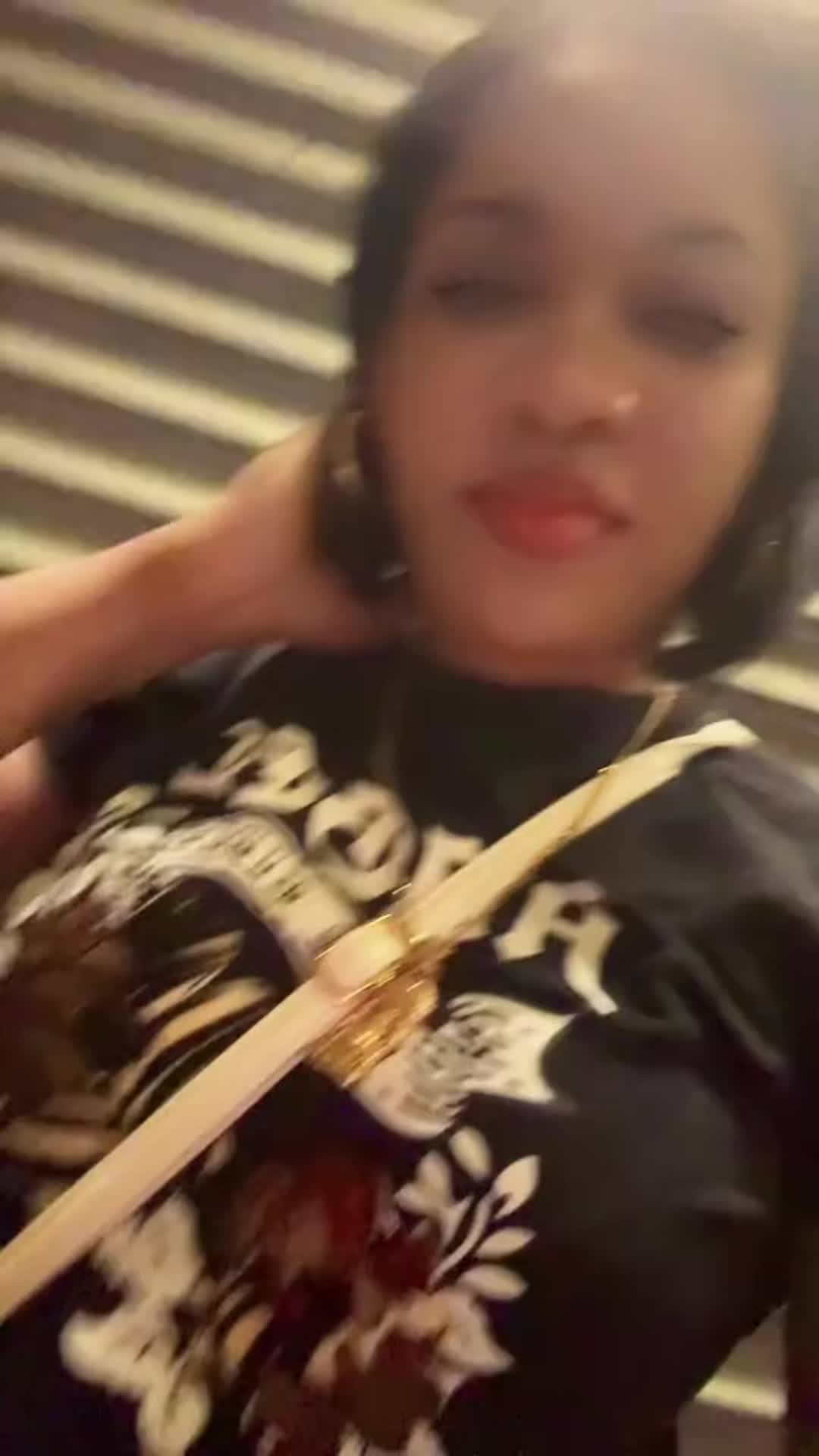 @Kenia 🖤🖤🖤🖤