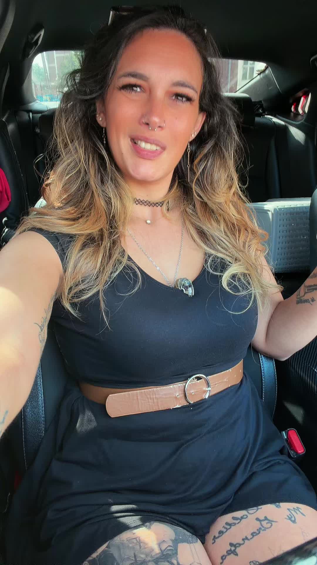 @Witchyshittt