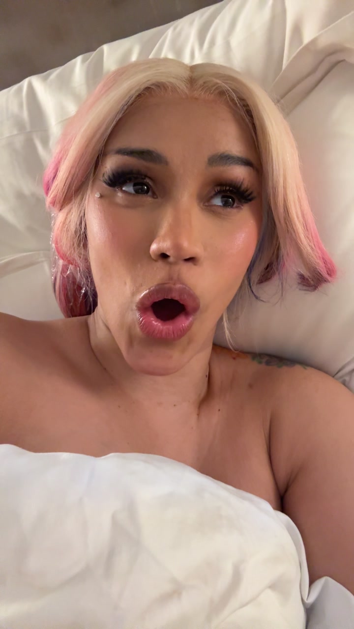 @Cardi B