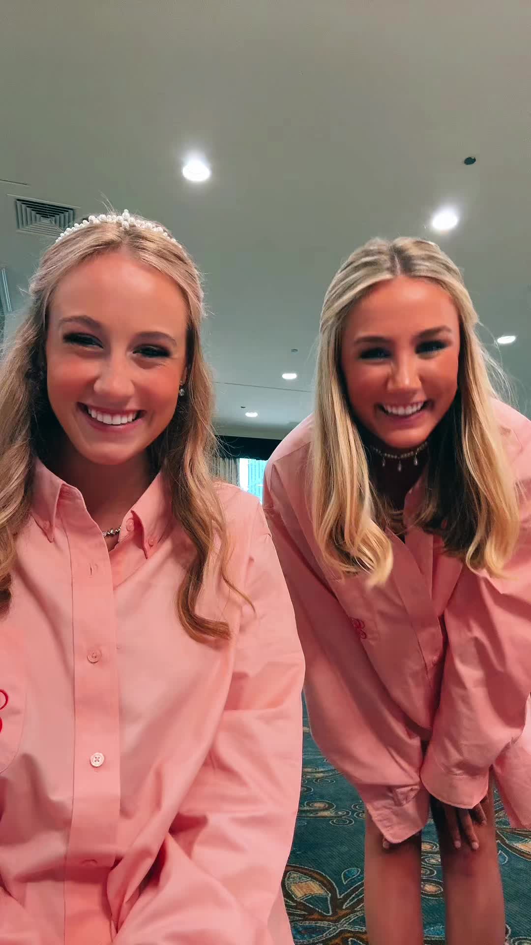 @elliewilliams
