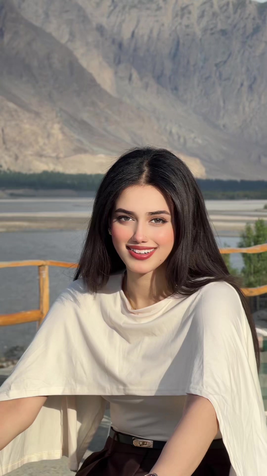 @Alina Amir