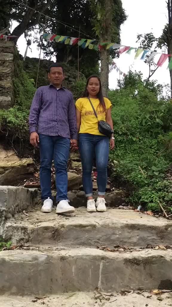 @Roni Riyanshi