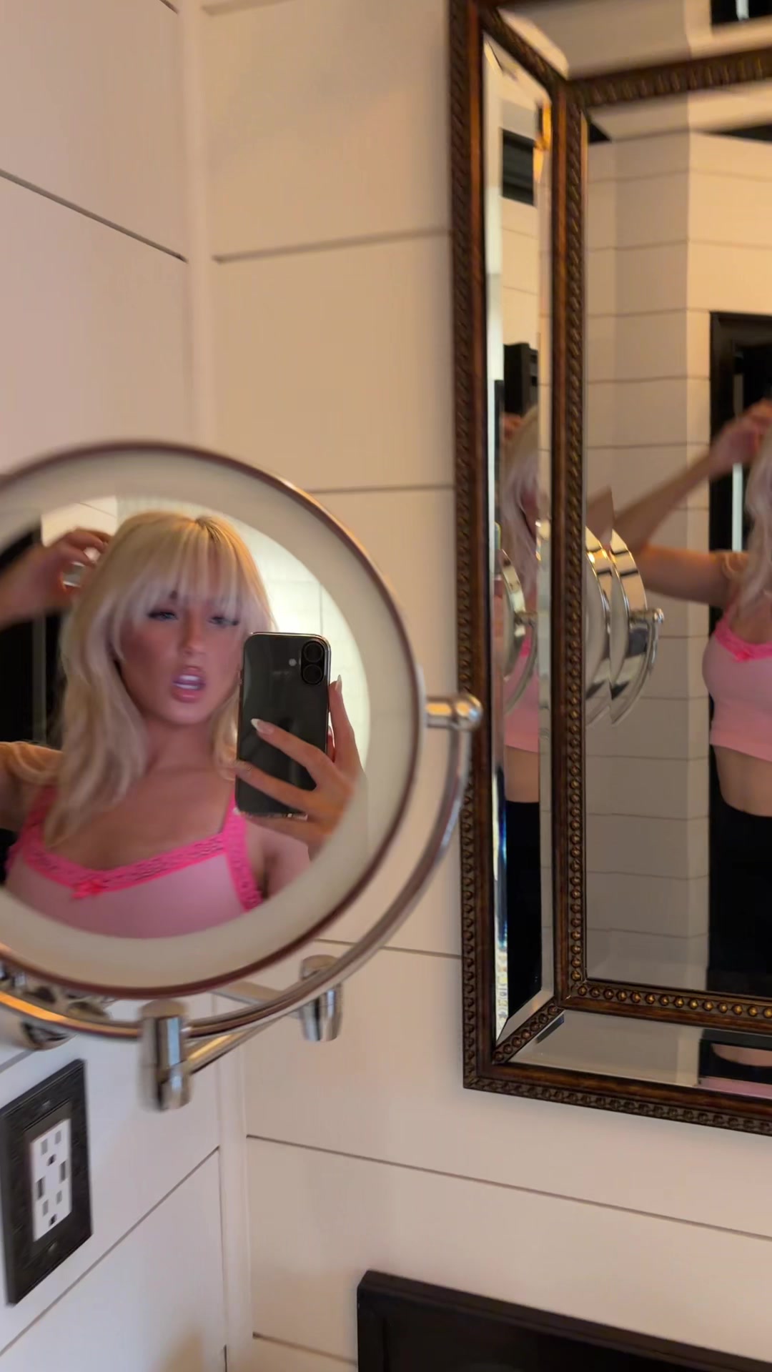 @AVA ISABELLA