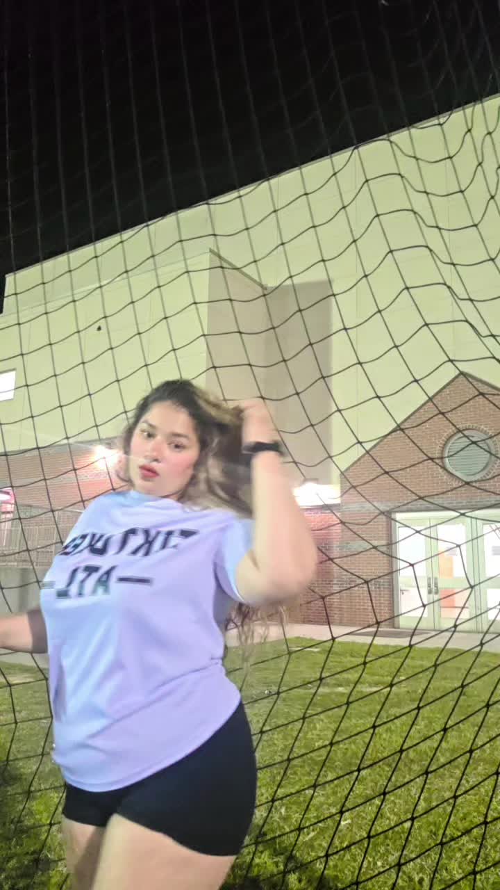 @Sara&iacute; D&iacute;az 🥰🇸🇻😘 Bamby🥰
