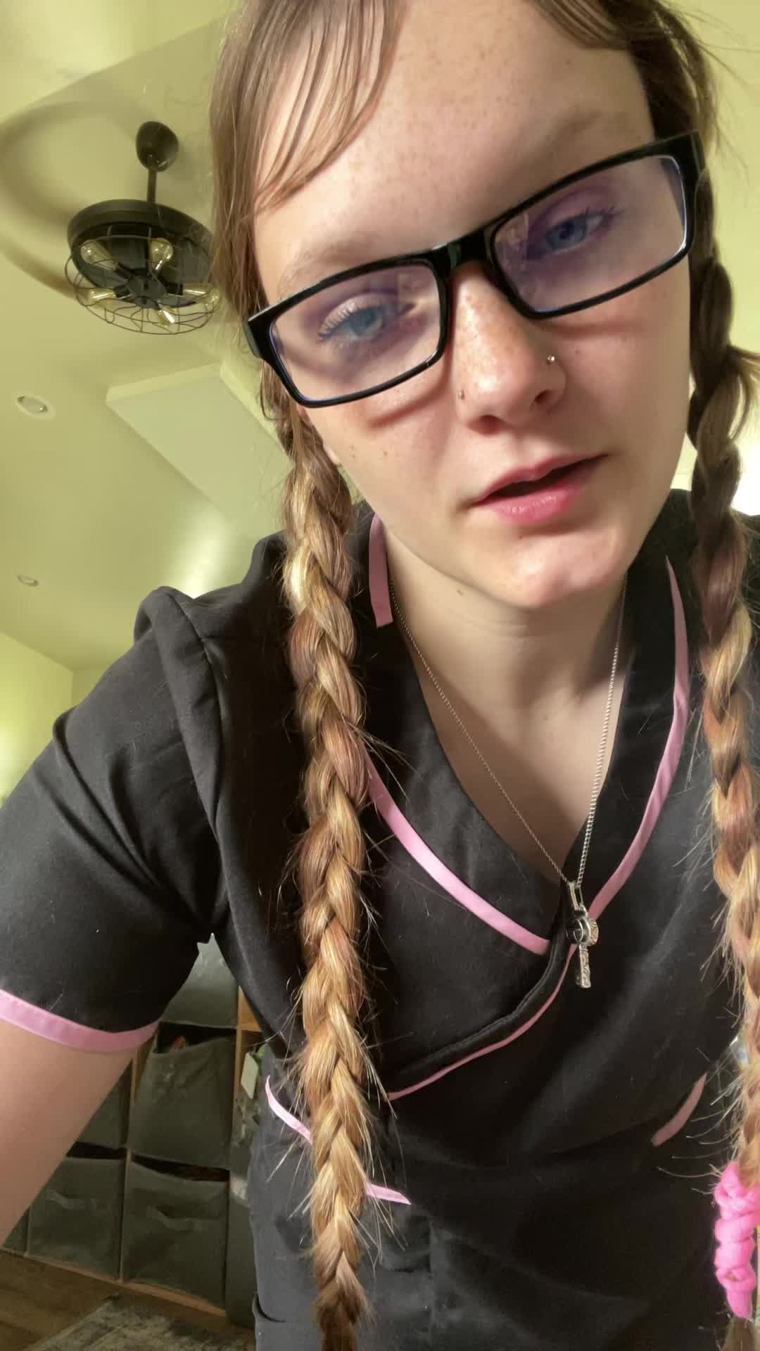 @️