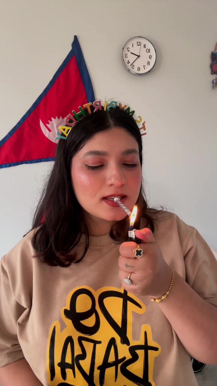@🫣