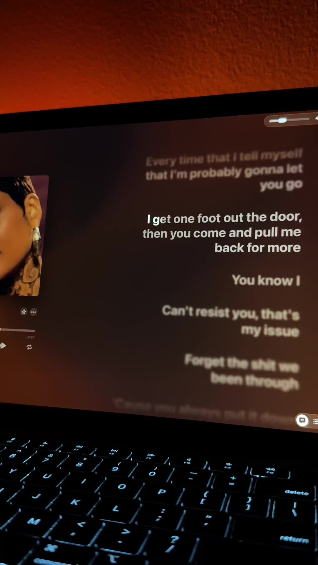 @Lyrics Paradise