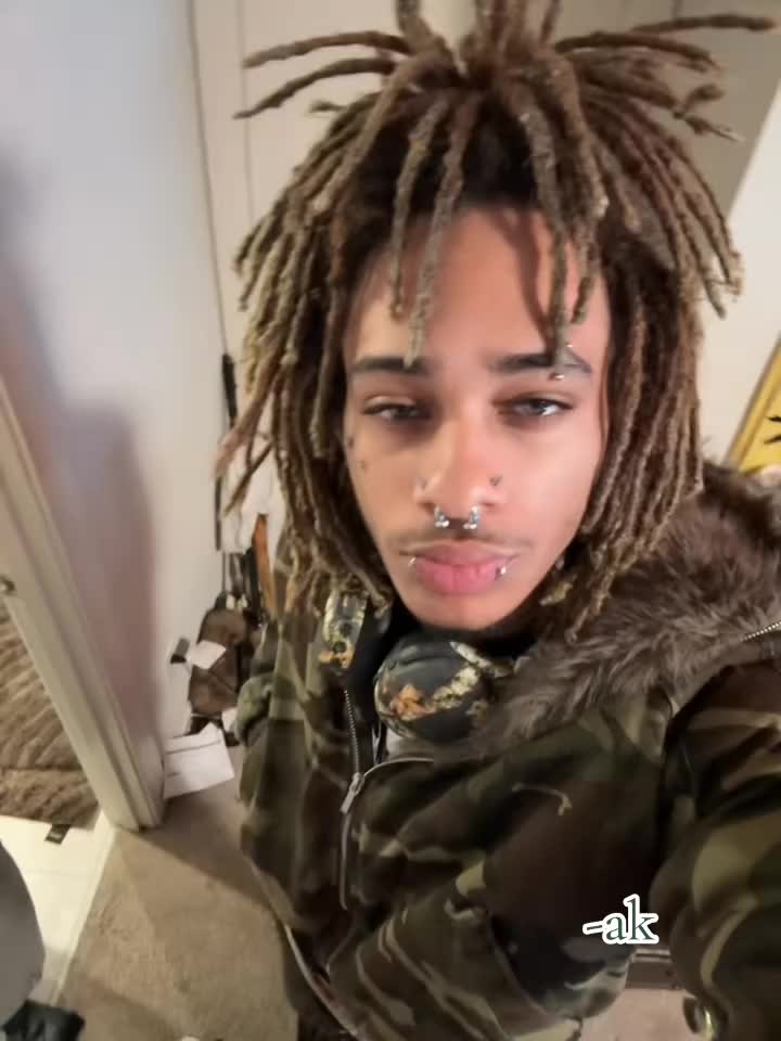 @AK ✝️ ♧