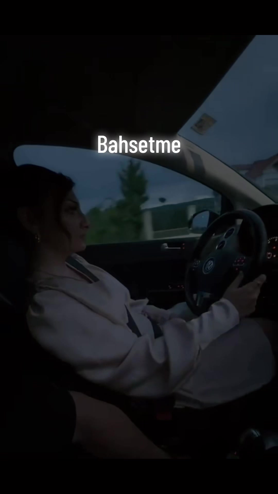 @𝐌