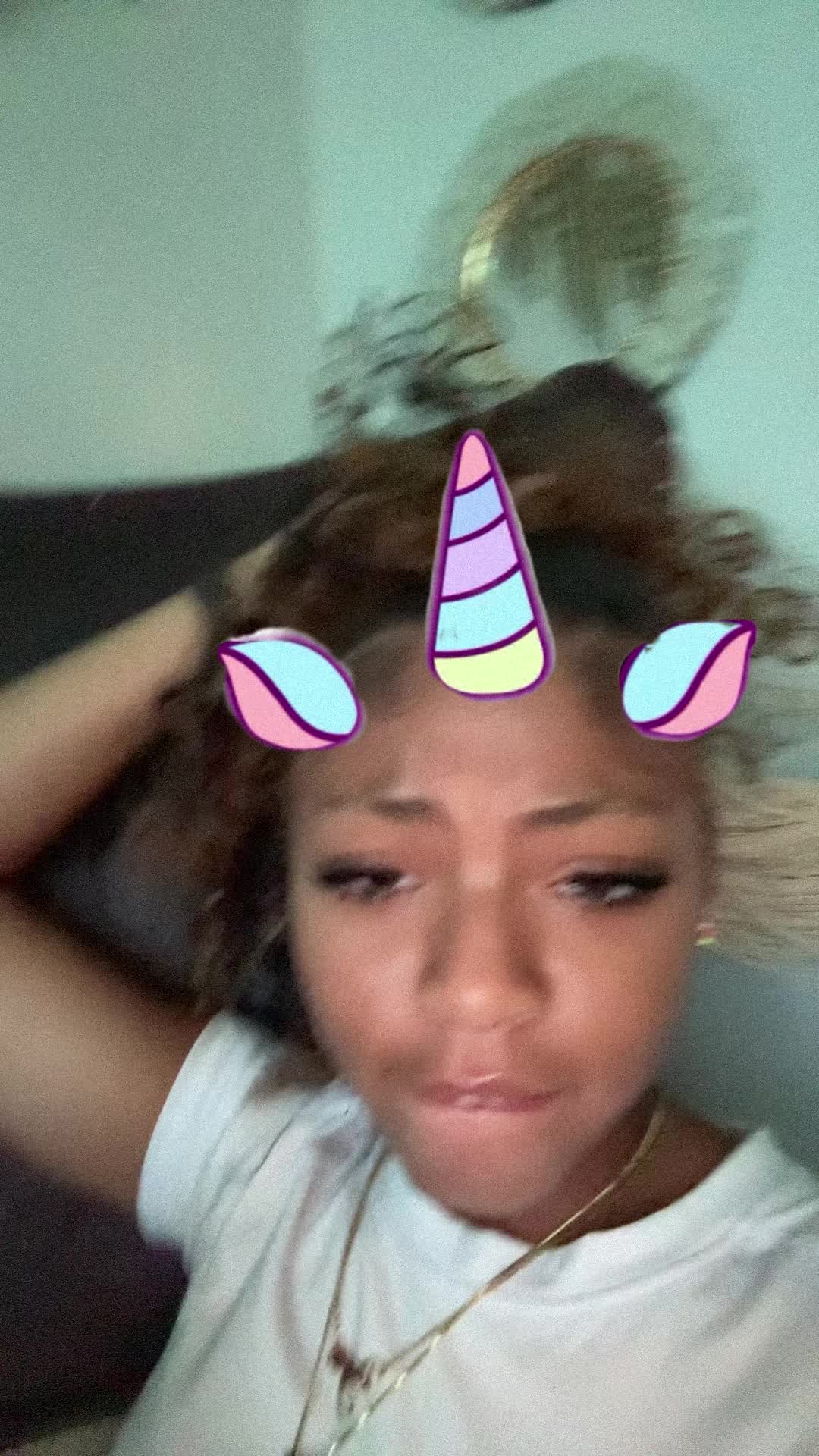 @😉