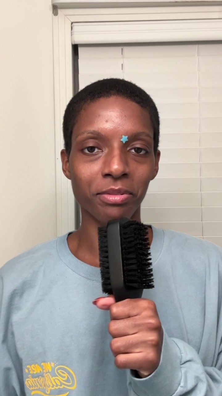 @justdesnaround