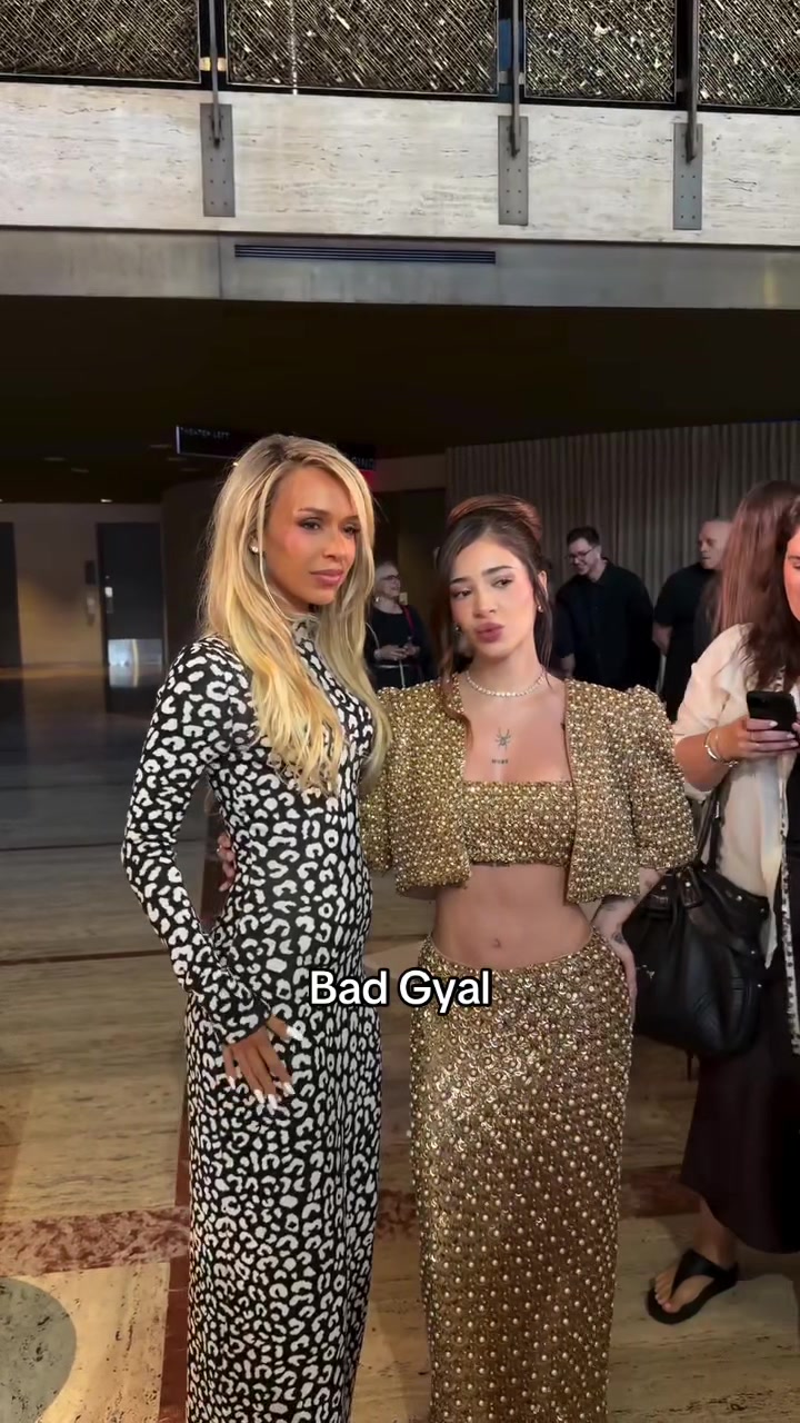 @Katteyesfc
