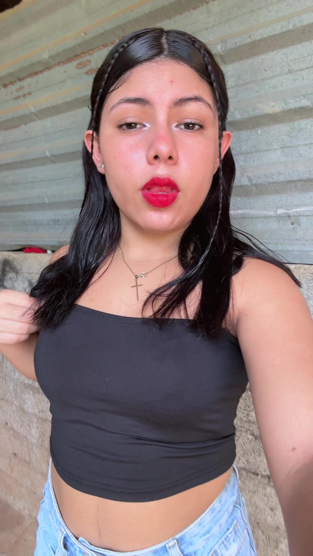 @roussanchez22