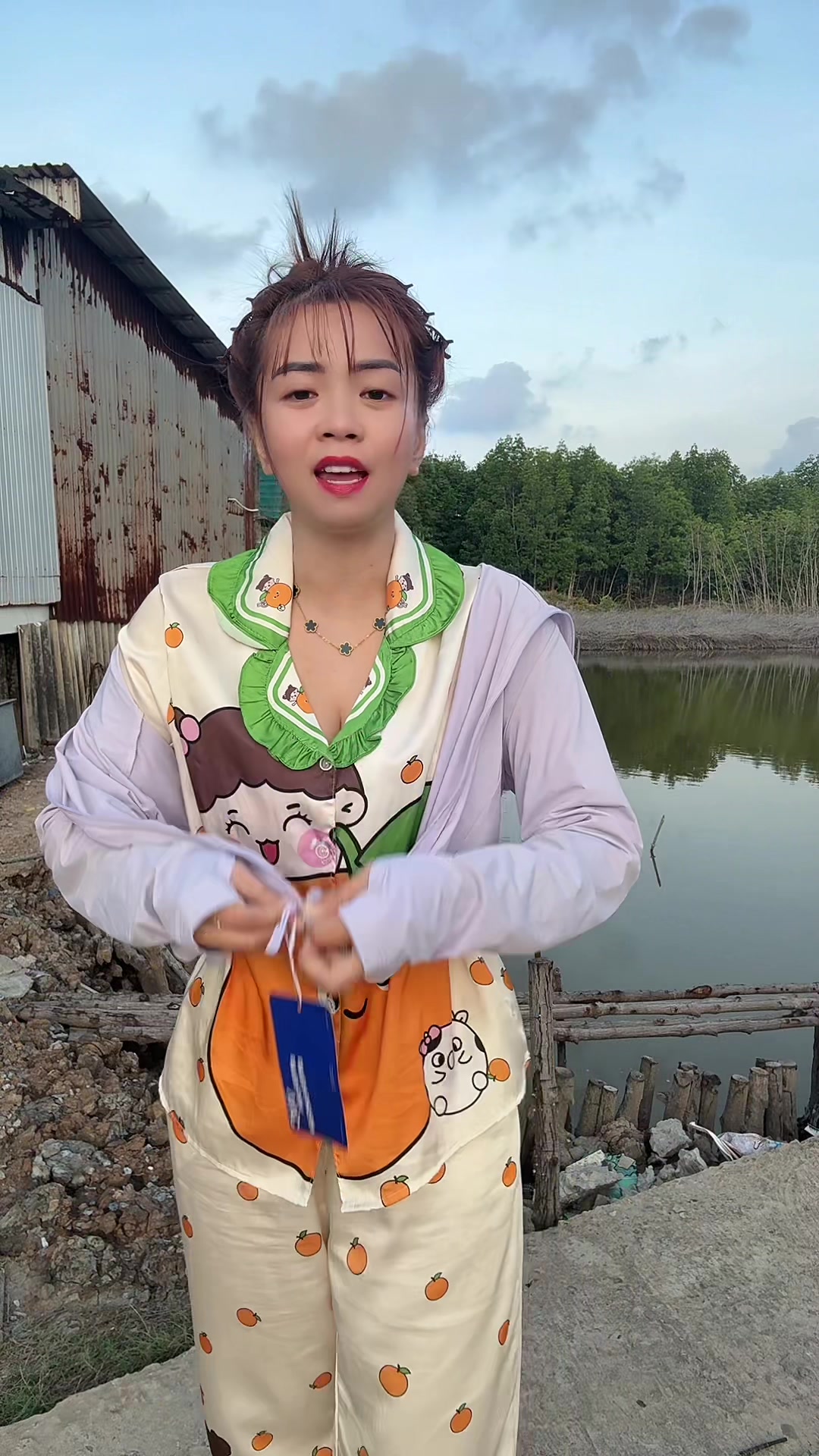 @Em Cẩm N&egrave;