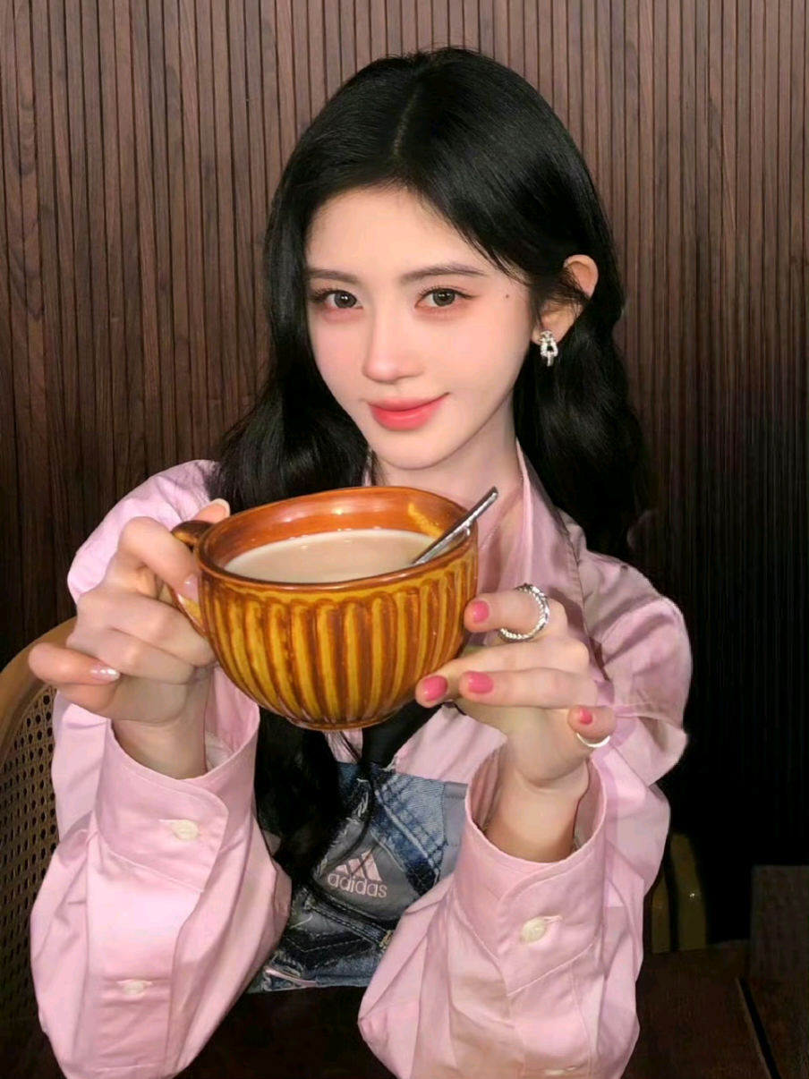 @🎀𝗧.𝗟𝘆𝗻𝗻✨