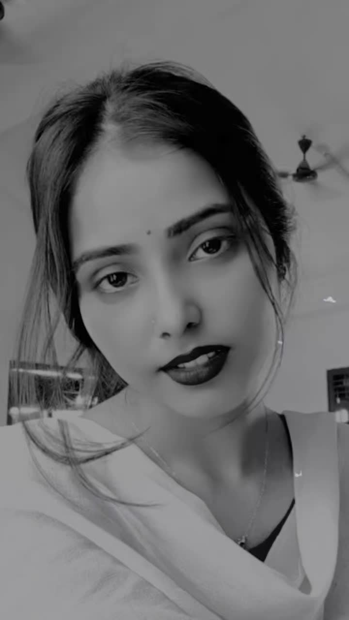 @rakhi thakur🌸🕊️