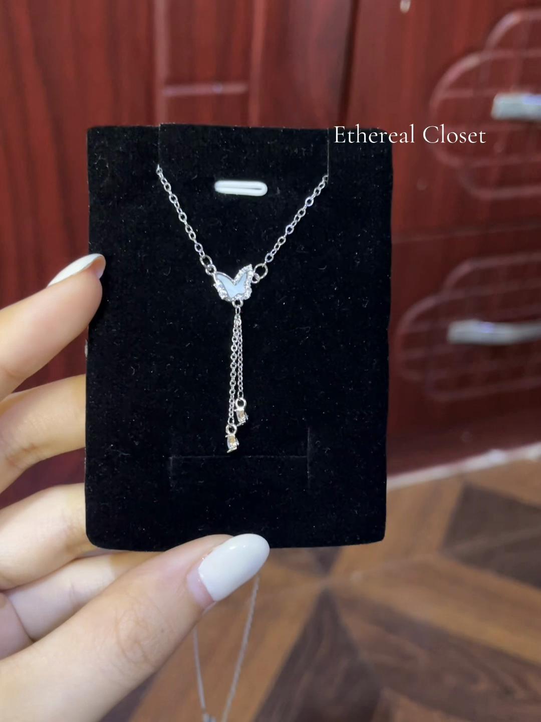 @Ethereal Closet đ