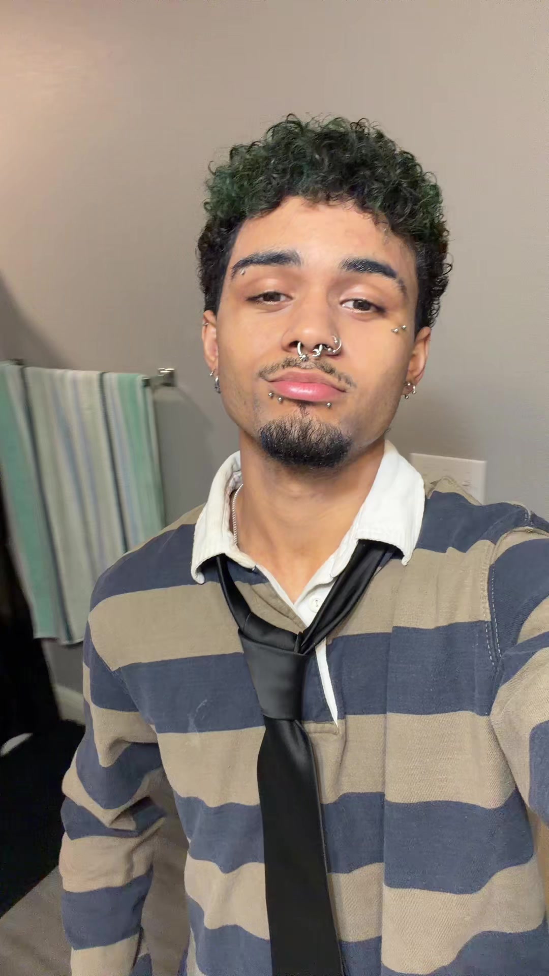 @C4m