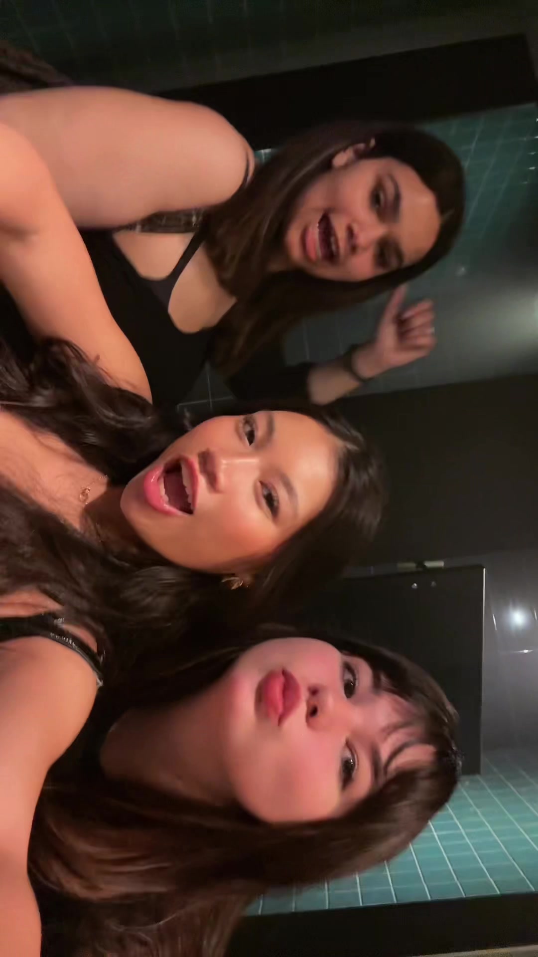 @AW