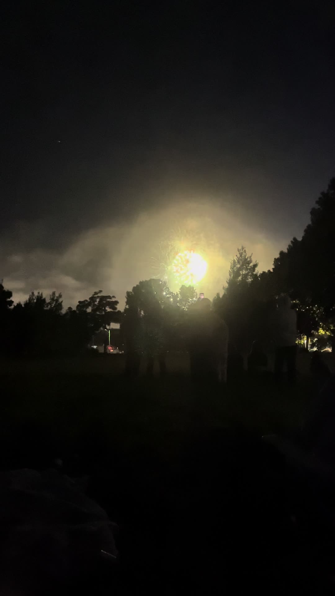 @☮︎