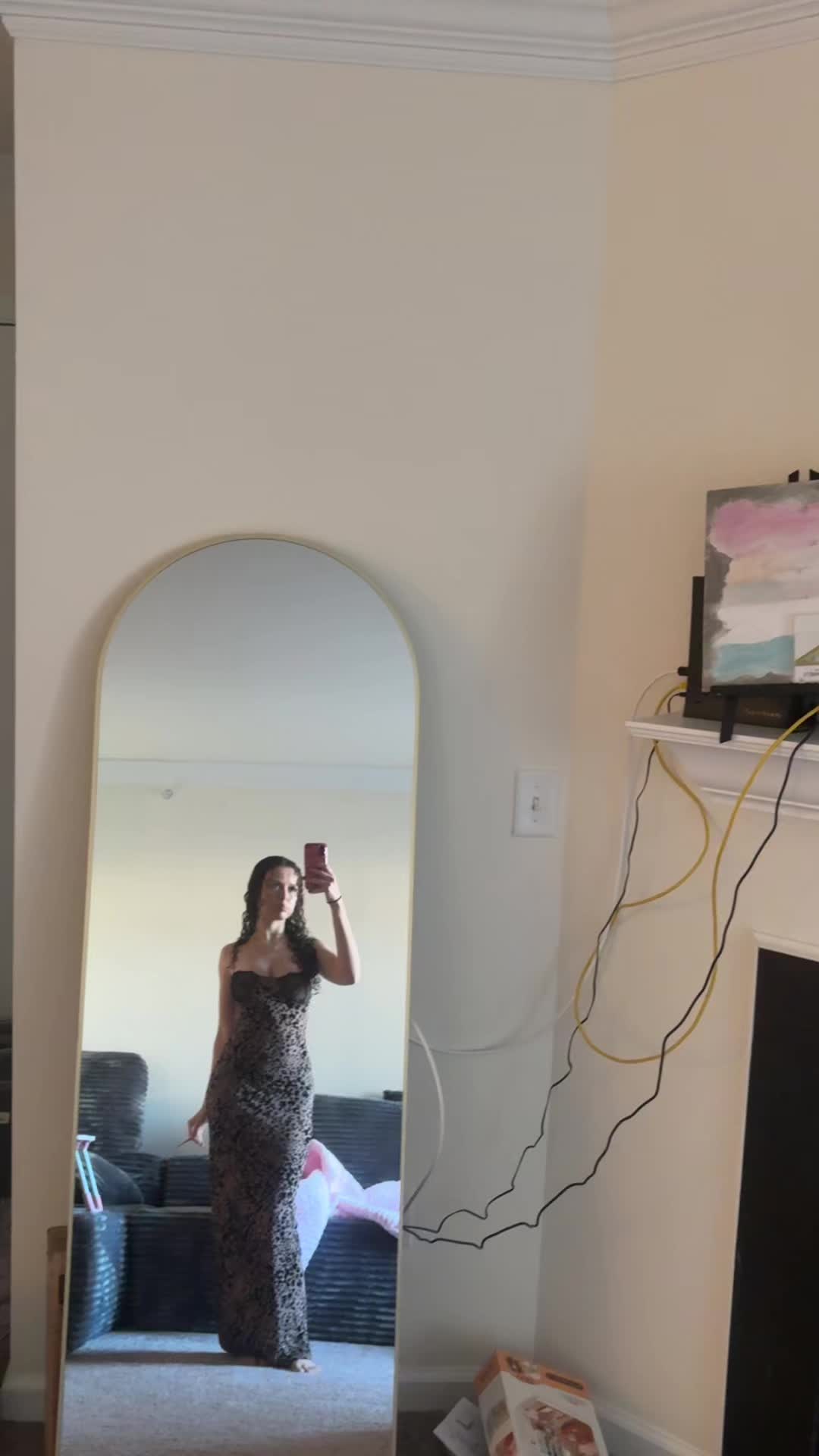 @juliaminaj