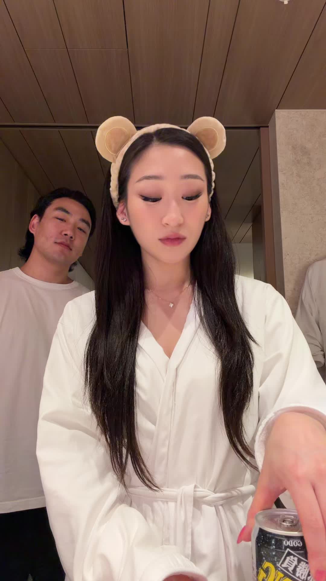 @Ariana