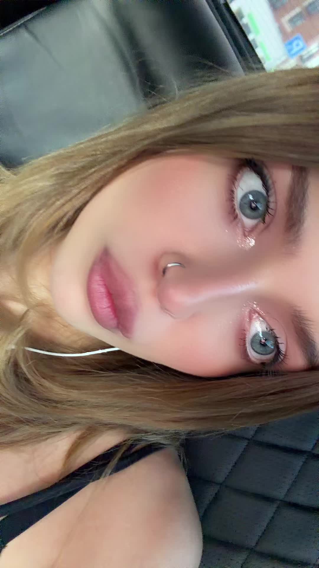 @florra044