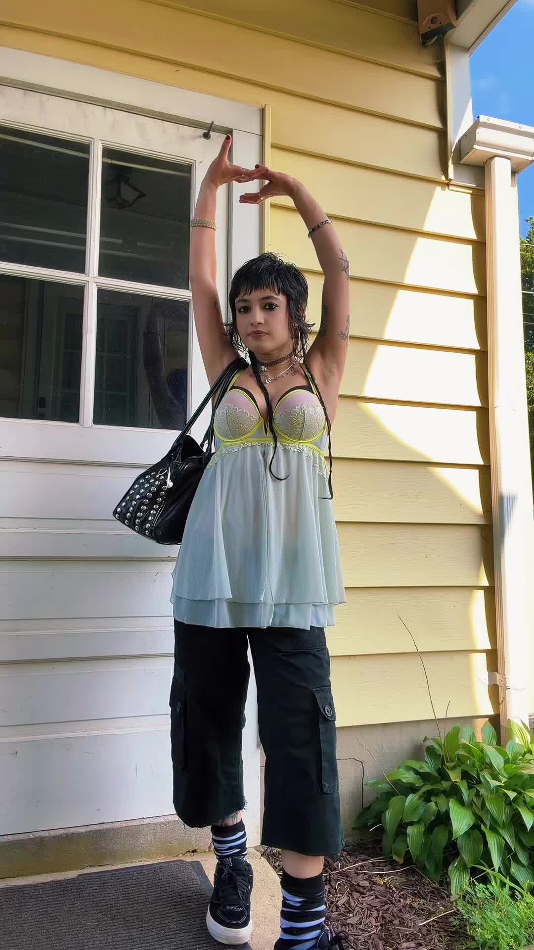 @ismariika_