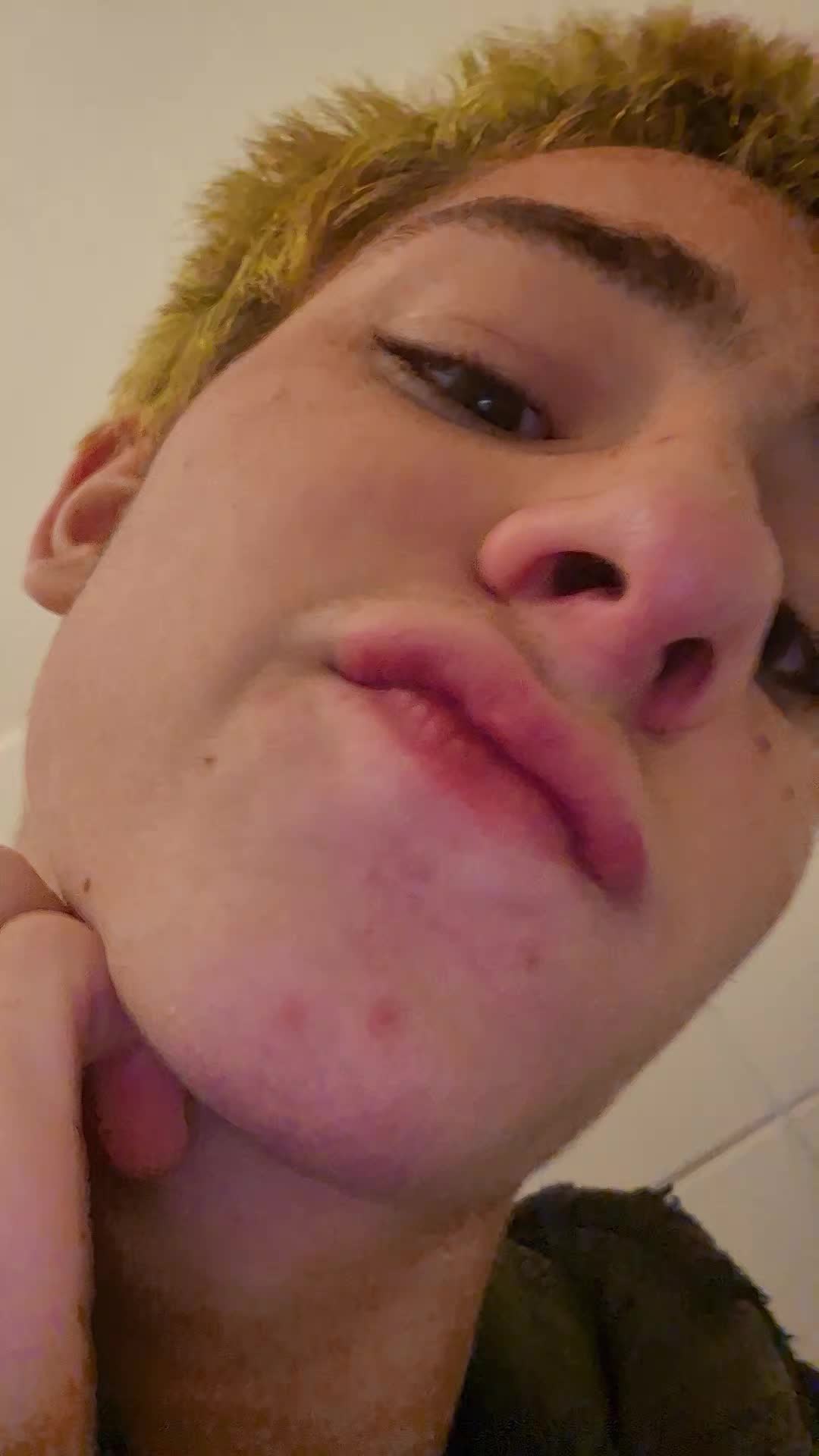 @1hat3mynam3