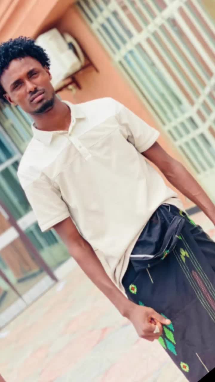 @🤴🏽 ŸAYØ KING 🤴🏻