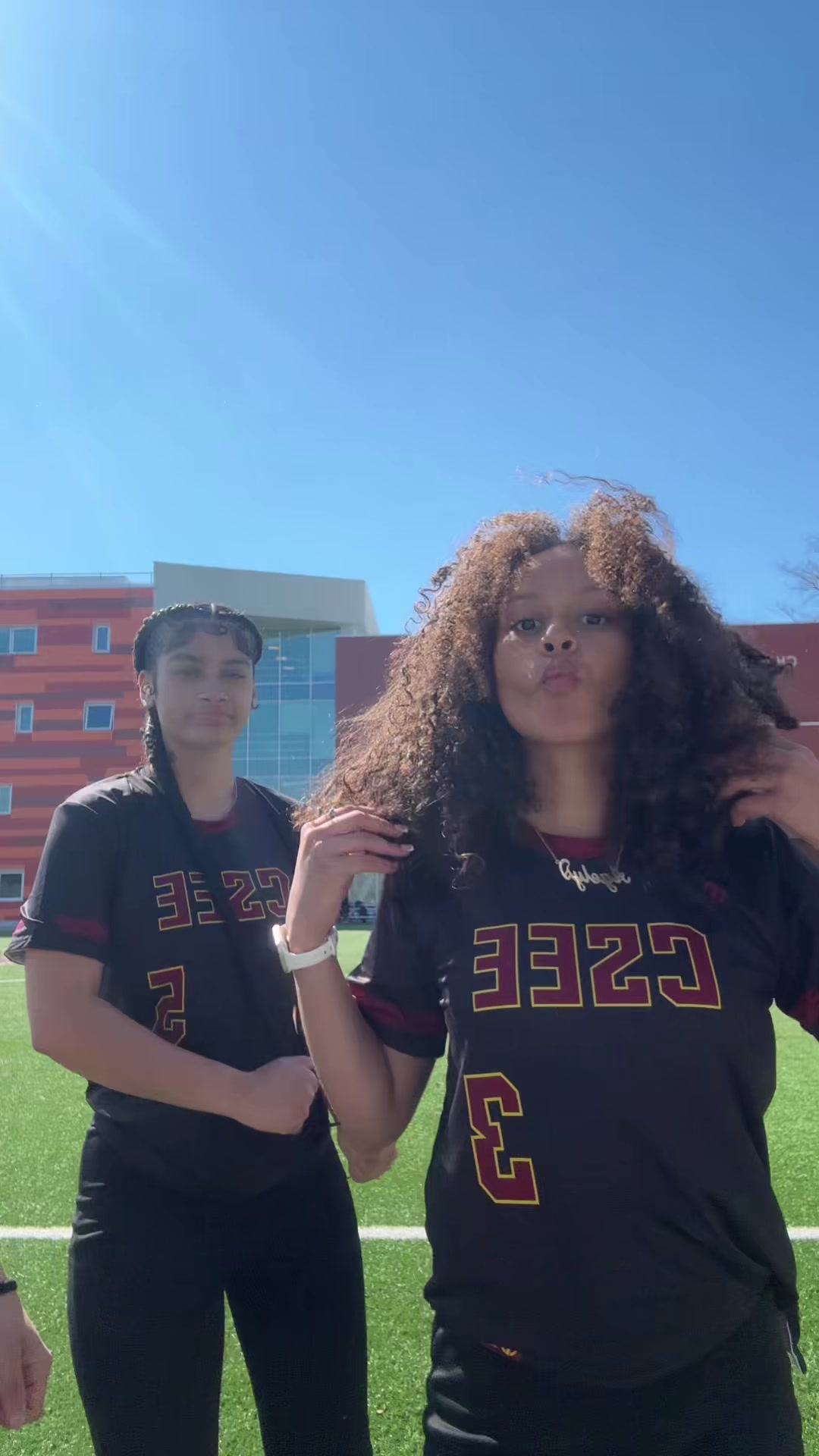 @curlyhead